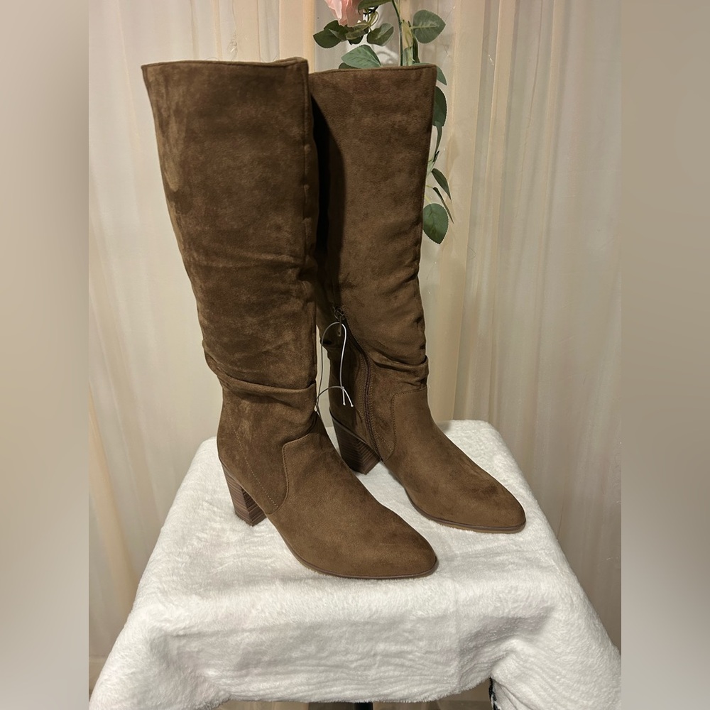 Universal Thread Brown Suede Knee-High Boots – Size 8 Wide Calf – New